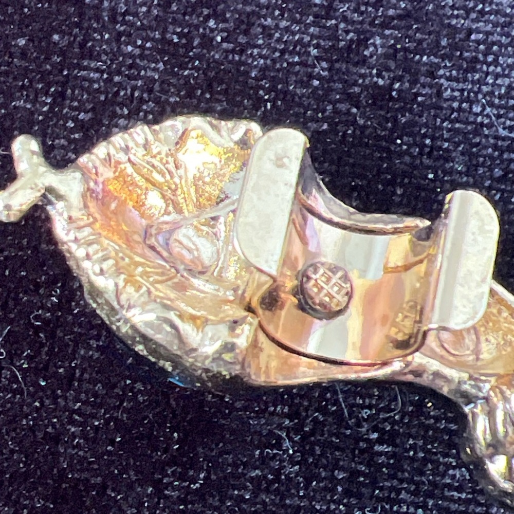 Vintage snake belt necklace in iridescent yellow by D.L.Auld - Picture 8 of 14